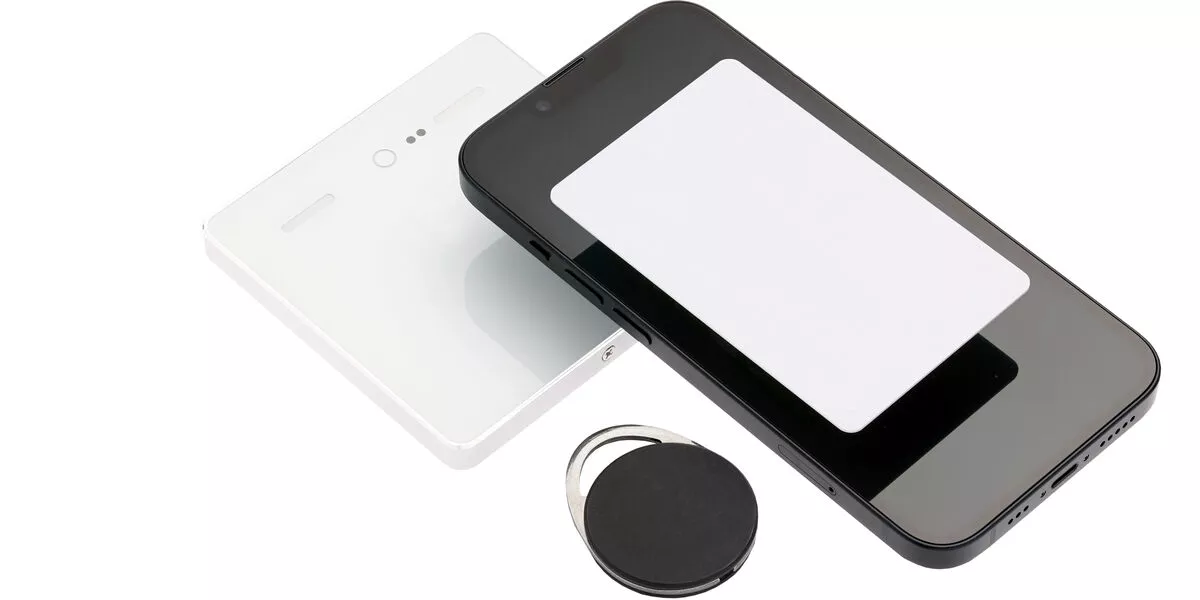 Secustos reader smartphone, keyfob, RFID card